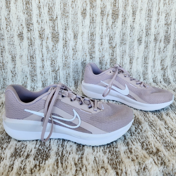 Nike "Downshifter 13" Running Shoe Athletic Sneaker Pink | Women's Size 8.5 - Picture 8 of 13